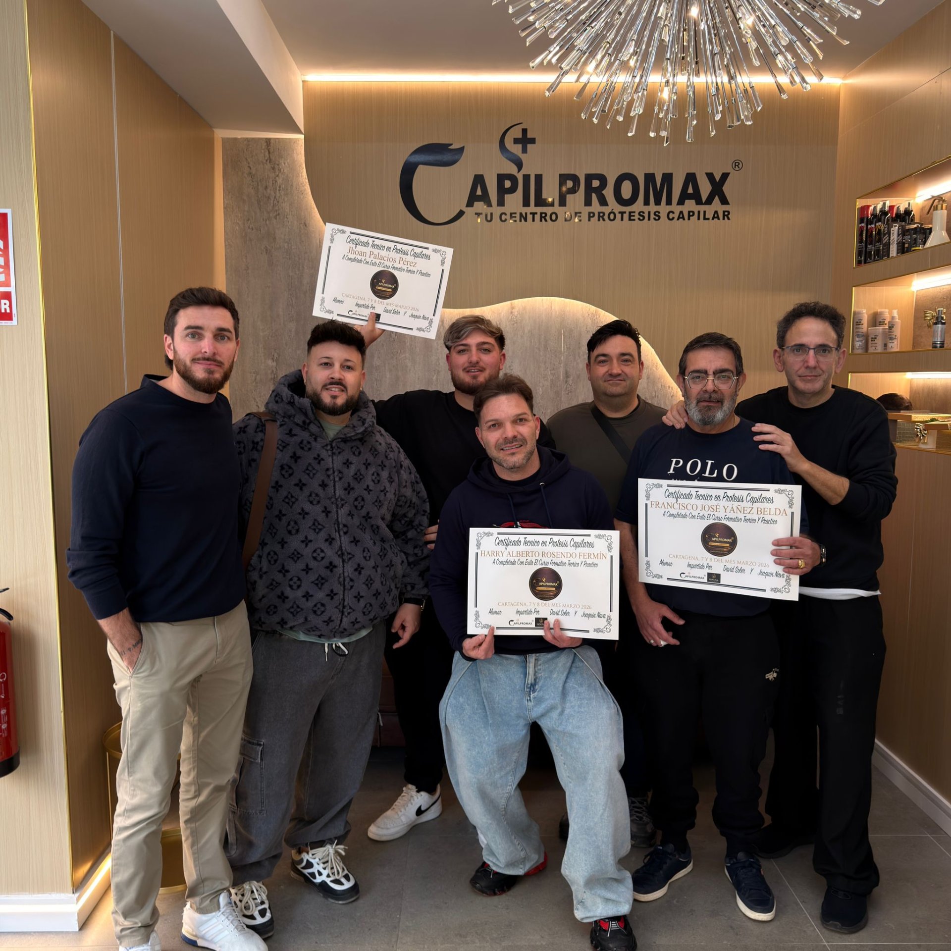 Próximamente Alexya peluqueros y Capilpromax juntos .para ofrecerte lo mejor en prótesis capilares y tricologia capilar en Fortuna y alrededores servicio exclusivo y con sala privada para ofrecerte el servicio y información